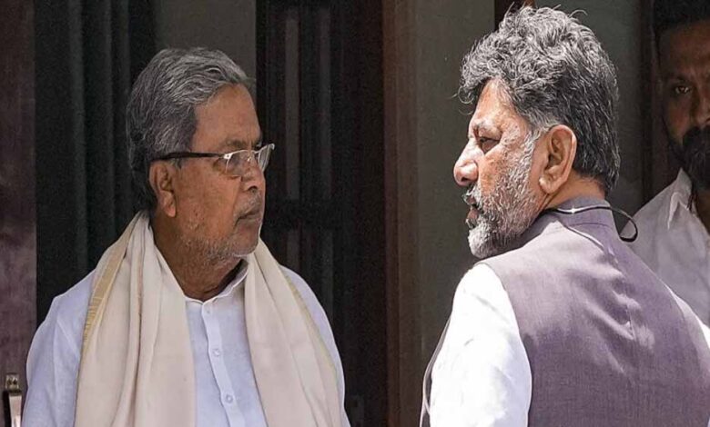 सिद्धारमैया और DK की खींचतान के बीच कांग्रेस में खुला तीसरा मोर्चा, विधायक कर रहे बैठकें