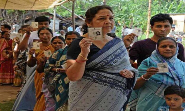 2.42 करोड़ महिला वोटर पर तृणमूल कांग्रेस की नजर, लक्खी भंडार का अनुदान बढ़ाया